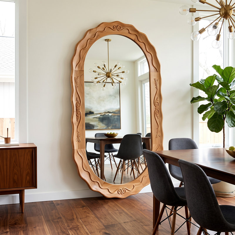 Miroir pleine grandeur texturé ovale en bois naturel