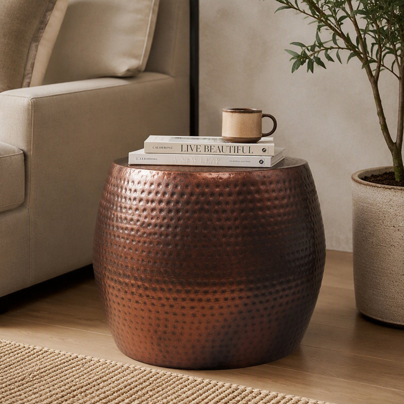 D19.5X16" Nuria Hammered Accent Table