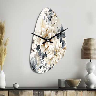 Motif de bohème éthéré bleu et blanc - impression florale de forme unique, horloge murale