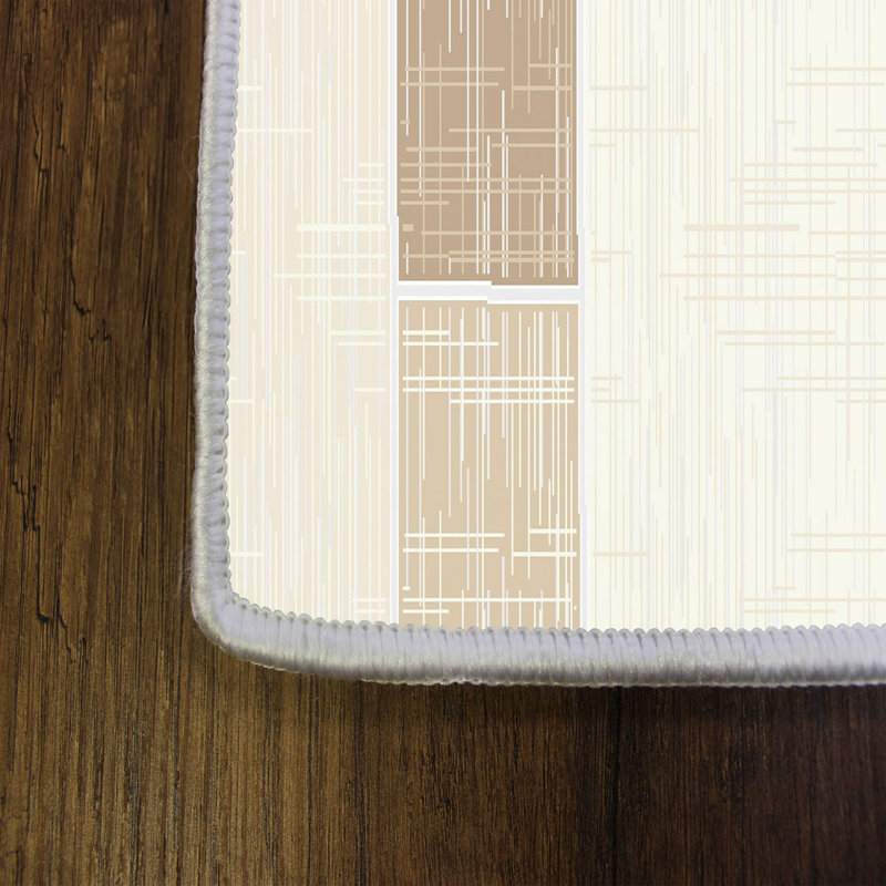 Tapis beige / ivoire en polyester tissé à la machine Deondry, Rectangle 2 pi 7 po x 3 pi 11 po