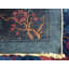 Tapis en laine noué à la main à motif de médaillon floral bleu antique des années 1920