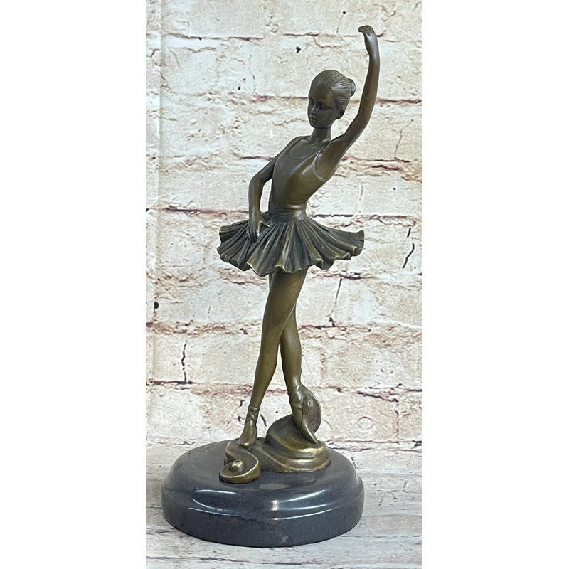 Figurine Connerville Prima Ballerina Dancer Girl