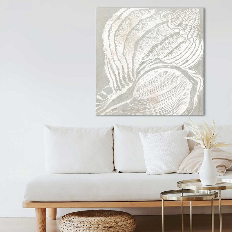 "Seashell Close Up II" par Carol Robinson, reproduction sur toile, H 18 po x l 18 po x P 1 po