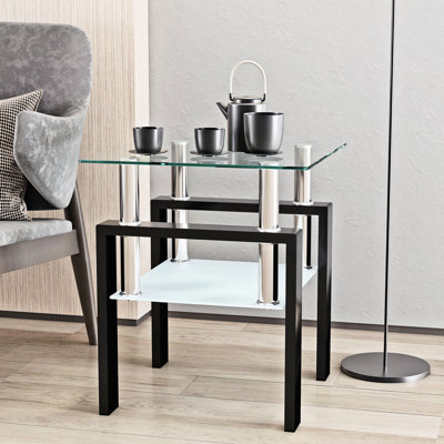 Table basse carrée moderne en verre trempé transparent avec cadre en métal noir pour le salon, carrée et noire, facile à assembler et à nettoyer, H 20,5 po x l 17,45 po, L 17,45 po, capacité de 150 lb