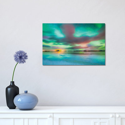 Impression sur toile, "Aurora Borealis, Lake Myvatn, Iceland"