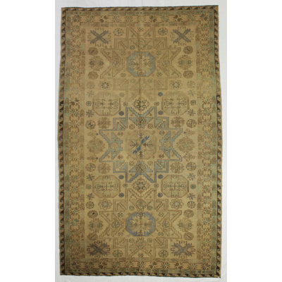 Tapis tribal anatolien fait à la main Sumak 5 pi 10 po x 9 pi 8 po Sumak