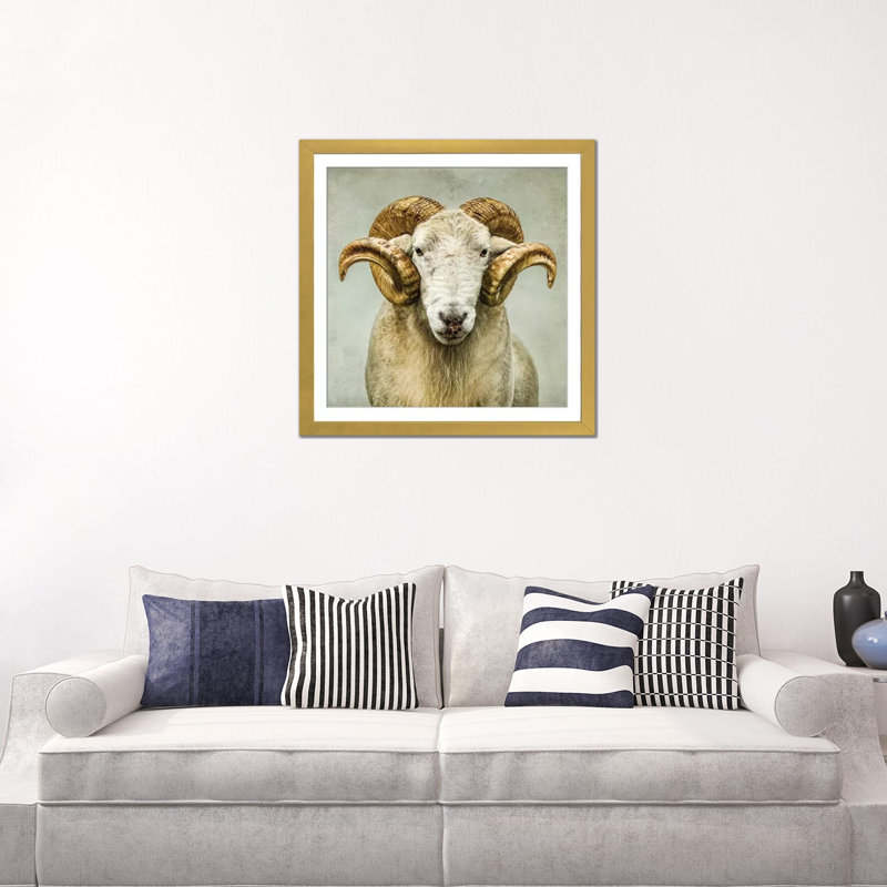 « Stare » par Mark Gemmell-impression d’art graphique, Papier doré, Blanc, H 24 po x l 24 po x p 1 po