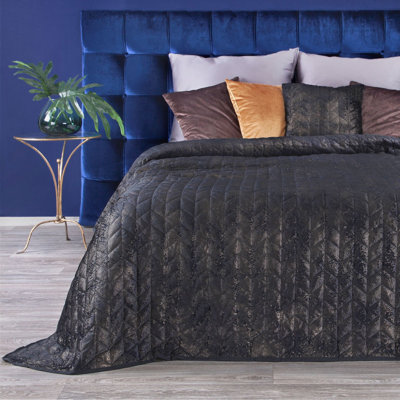 Khanh Striped Bedspread