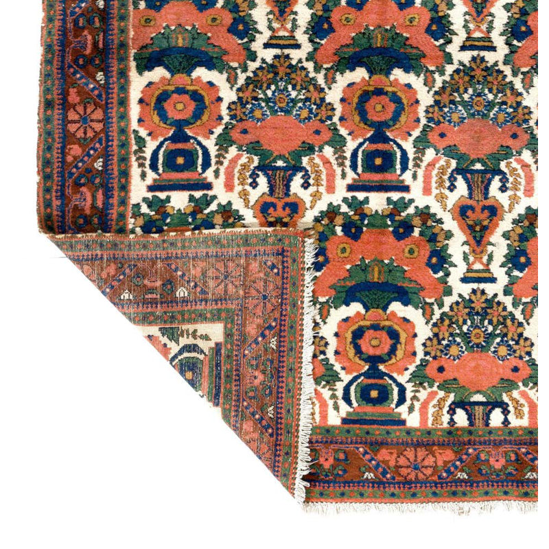 Tapis tribal antique en excellent état