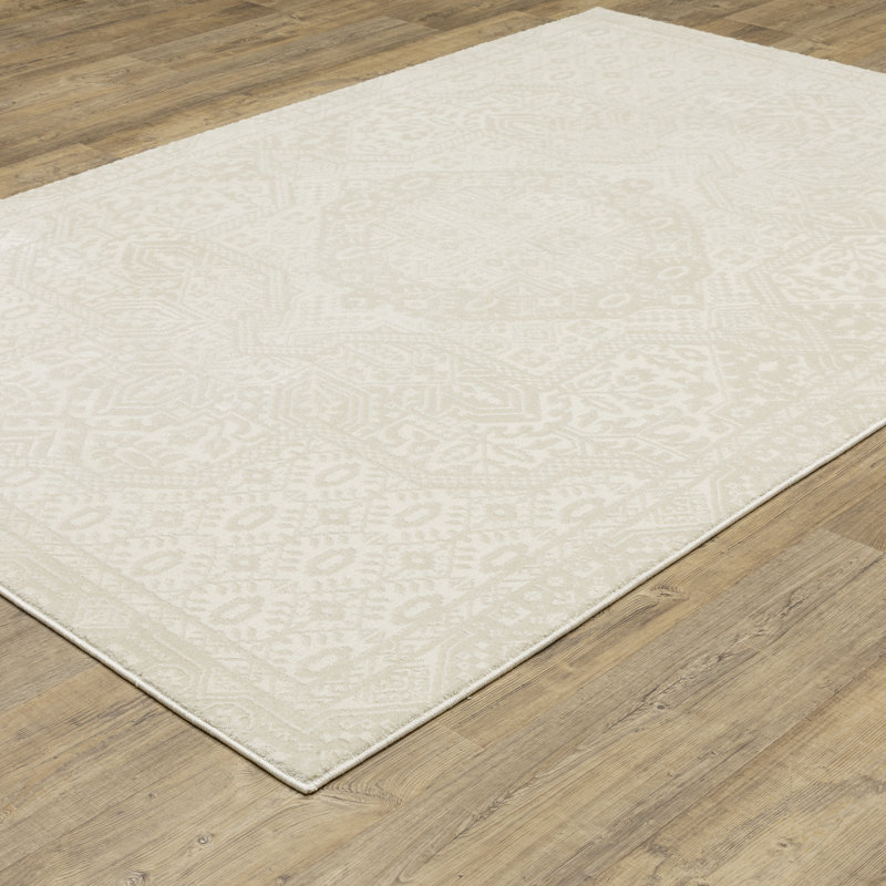 Eola Oriental Indoor Rug, Rectangle 3'3" x 5'