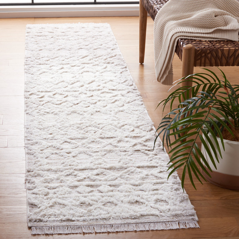 Tapis ivoire / beige Helgeson, Tapis de couloir de 2 pi x 7 pi