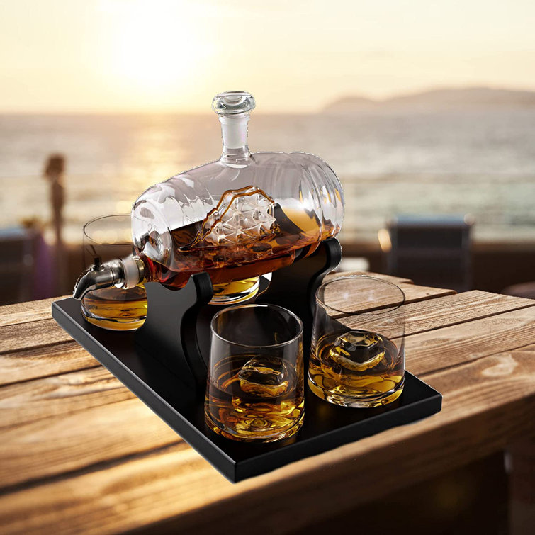 Bezrat Whiskey Glasses and Liquor Decanter Set