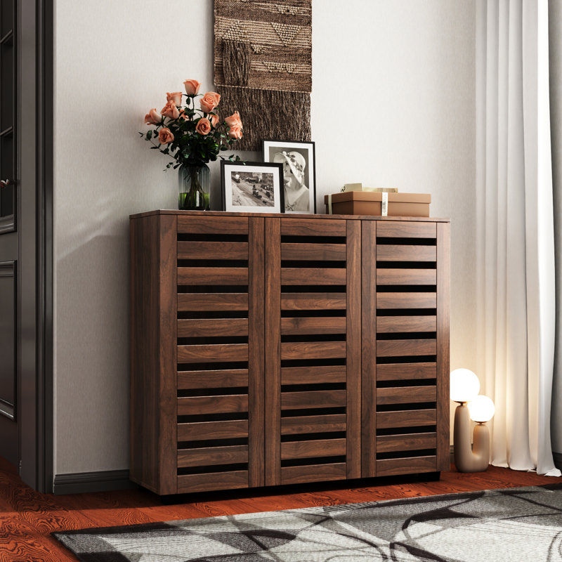 Rangement pour chaussures avec tablettes réglables et portes à persiennes élégantes, Noyer