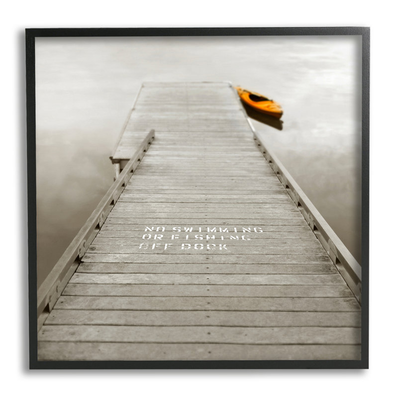 «Summer Lake Dock Kayayak» par Nicholas Bell - photographie à cadre flottant sur bois, L 12 po x H 12 po x P 1,5 po