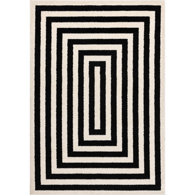Ahmi Geometric Area Rug