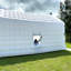 Grande discothèque gonflable blanche de 6 x 5 x 3,7 m (20 x 16,5 x 12 pi) avec souffleur, idéale pour les anniversaires, les événements scolaires, les fêtes de jardin et la location.-116154349-116154351