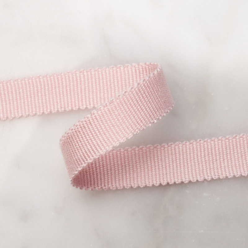 Ruban à guimperie Schumacher x Marie-Chantal Harry, Rose