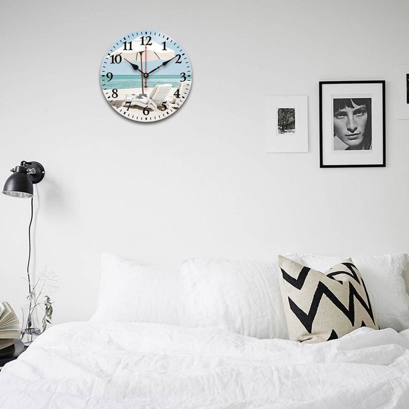 Horloge murale 12 po x 12 po Highland Cow