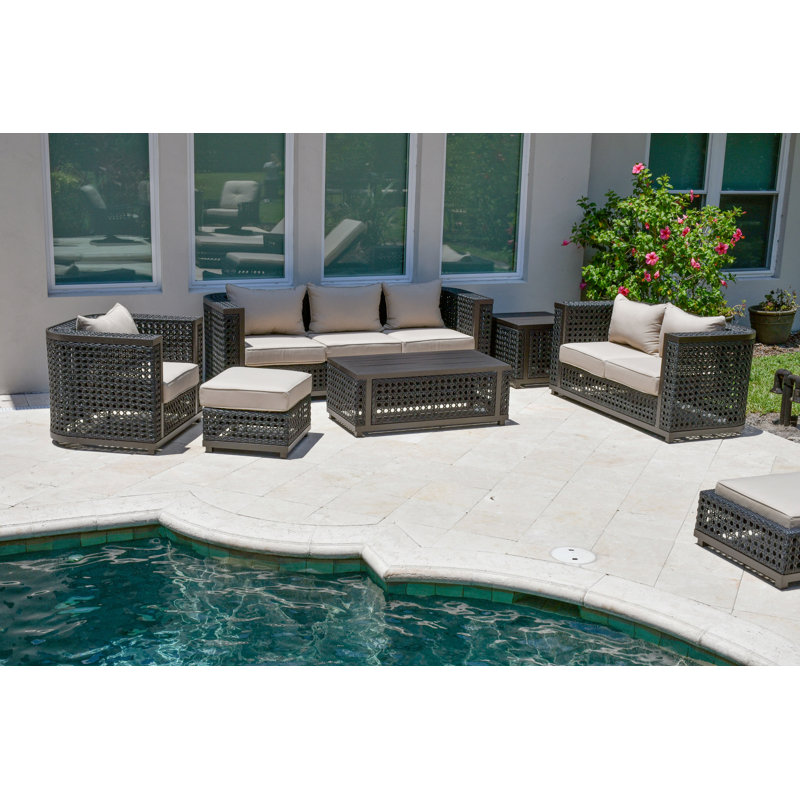 Wicker Outdoor Lounge Chair
