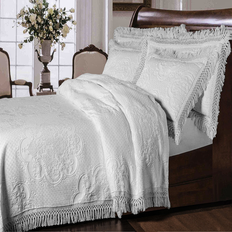 HYDE PARK Cotton Blend Standard Damask Coverlet, Full/Double Coverlet/Bedspread, White