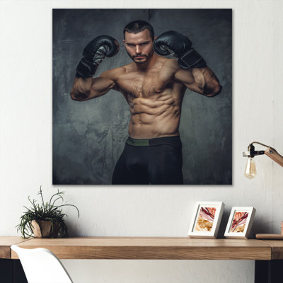 " Shirtless Aggressive Fighter Boxer Gloves "