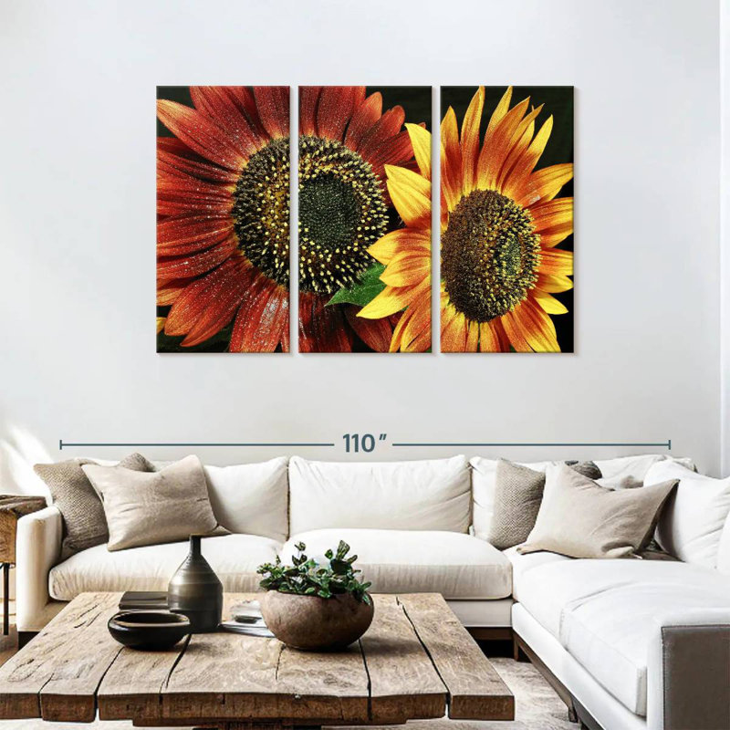 Harnek Flower I, 48" H x 74" W