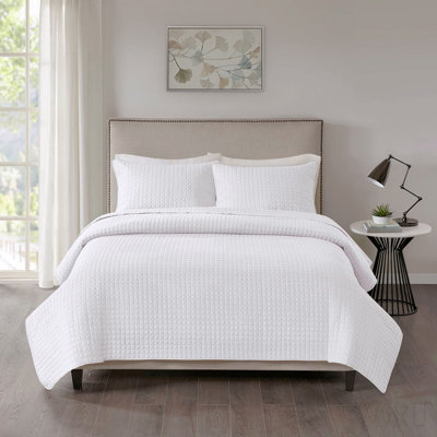 3 Piece Reversible Quilt Set White Full/Queen