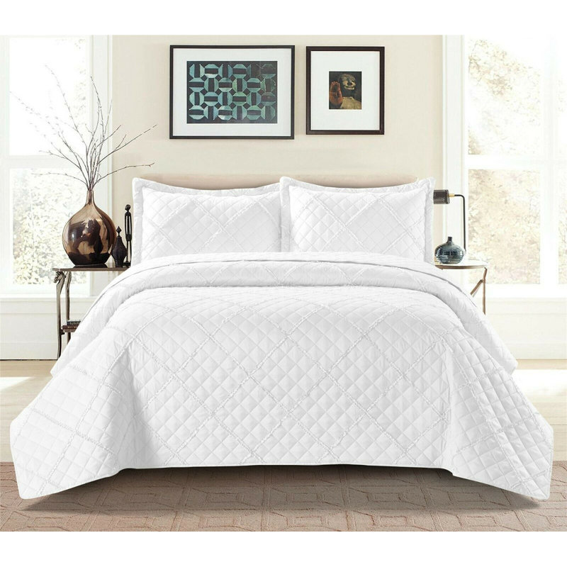 Gatcombe Microfibre Bedspread Set, 240 x 250 cm Bedspread - 2 Pillowcases, White