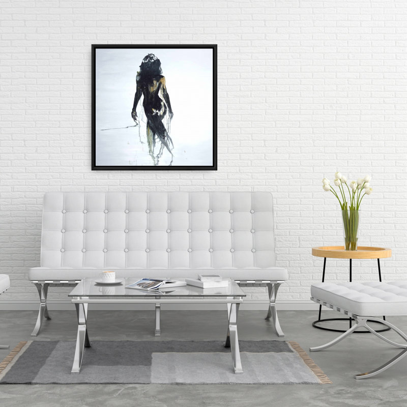 "Vue arrière abstraite d'une silhouette de femme"