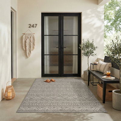 Tapis intérieur / extérieur tissé résistant aux rayons UV Boho en gris / blanc
