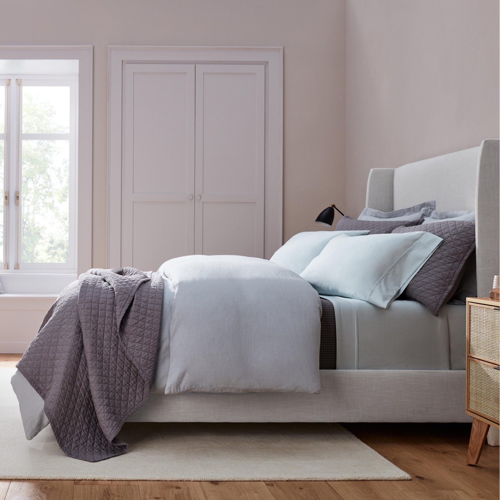 Jeffen Belgian Flax Linen Quilt Set, Full/Queen Quilt, Charcoal