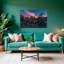 Arbre torsadé, désert, coucher de soleil coloré, paysage serein dramatique, impression d'art mural-512791903
