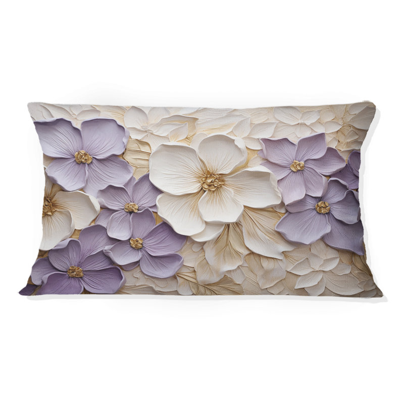 Coussin violet et blanc