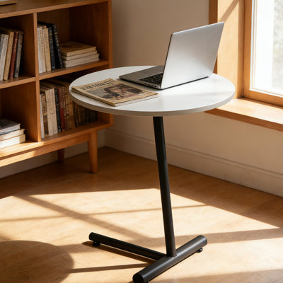 Table d'appoint ronde moderne en faux marbre avec pieds en métal en forme de C