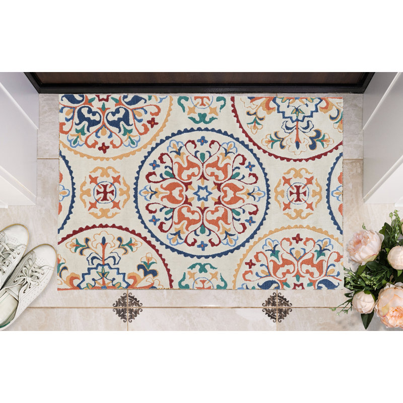 Equelle Hand Tufted Floral Indoor Rug, Rectangle 5' x 7'