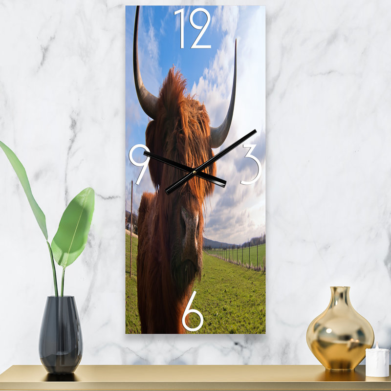 Portrait d'un horloge murale yak, Grand