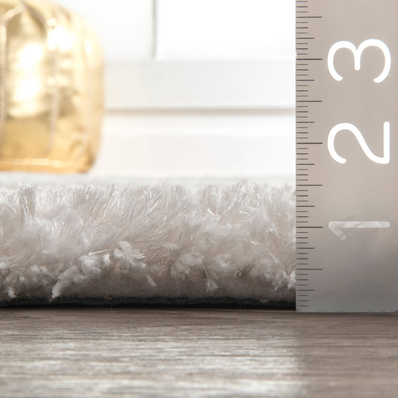 Tapis blanc cassé Montpetit, Rectangle 7 pi 6 po x 9 pi 6 po