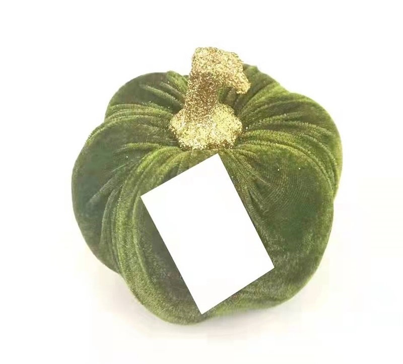 Halloween Figurines & Collectibles, Green, 11" H x 11" W