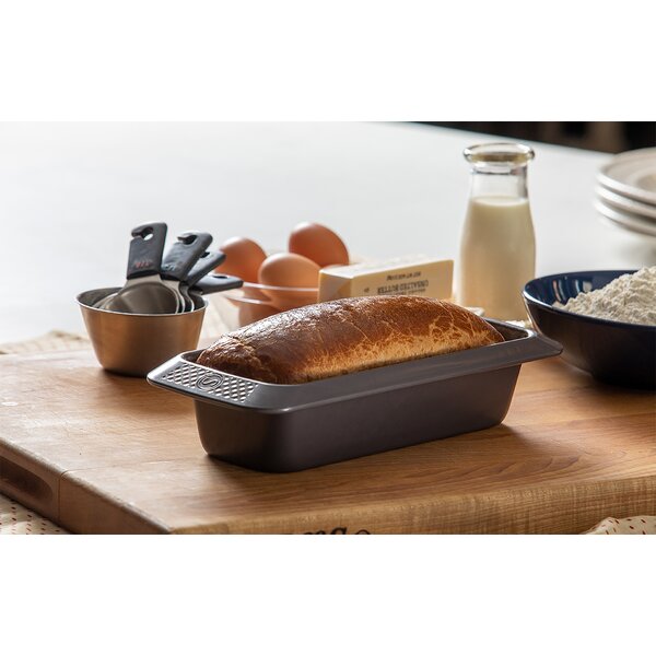 Saveur SELECTS 10-Inch Loaf Pan, Non-Stick, Warp-Resistant Carbon Steel, Dishwasher Safe, Artisan Bakeware Series