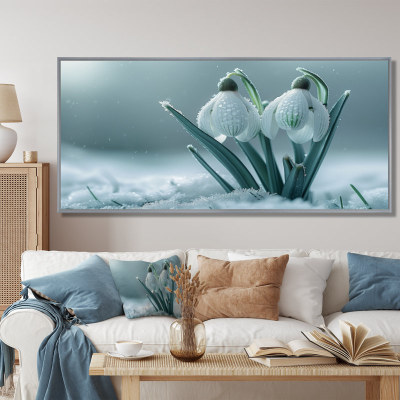 Photo de perle blanche en hiver, Toile argentée avec cadre flottant, H 28 po x l 60 po x P 1,5 po