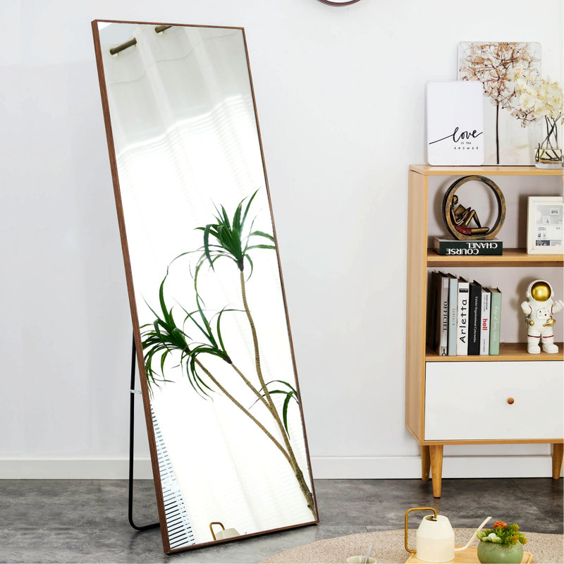 Miroir pleine grandeur en bois