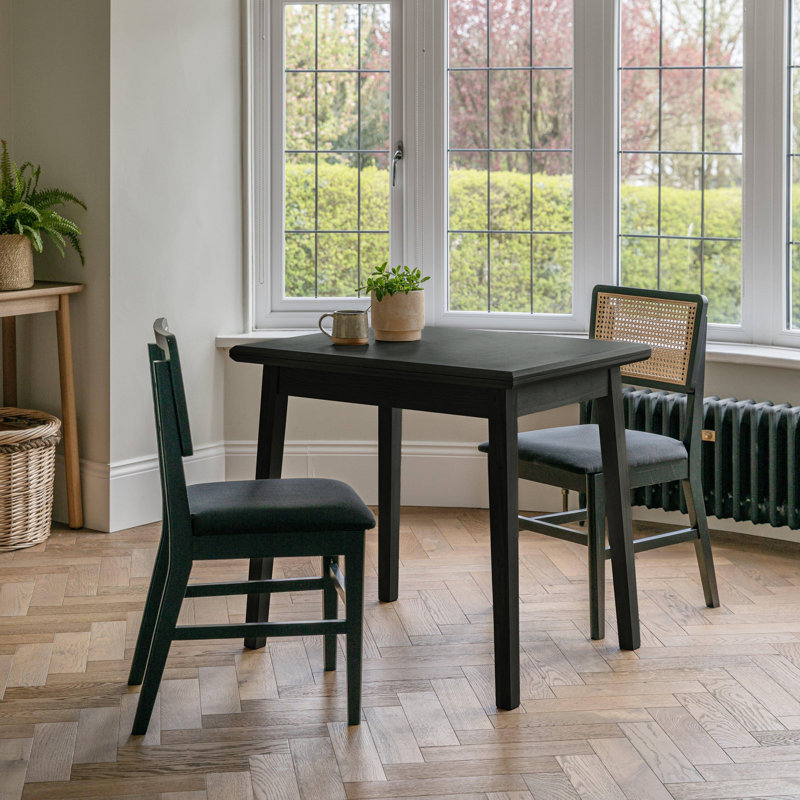 Tenaya 4 - Person Dining Set