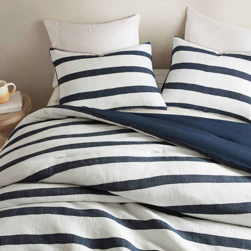 Édredon rayé à 3 teintes pour lit double / grand, finition froissée douce, toute chaleur, revers en microfibre brossée, bleu, style bord de mer contemporain