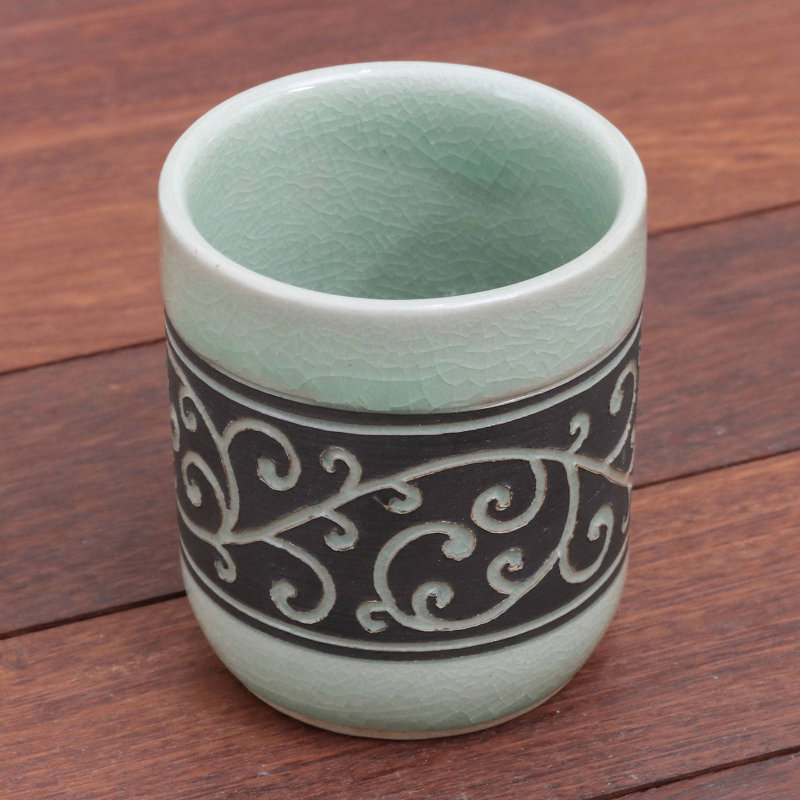 Tasse à thé Loklan Kanok Tendrils Celadon