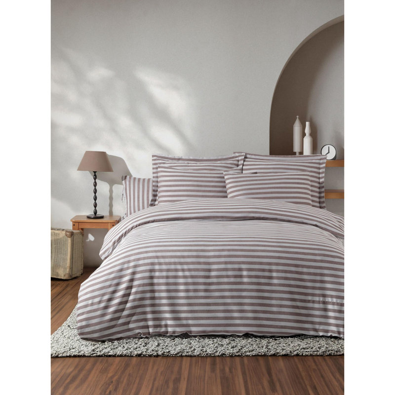 Hanah Home Quiltisse Cotton Bedspread with Pillowcases, Double Bedspread + 2 Standard Pillowcases, Brown