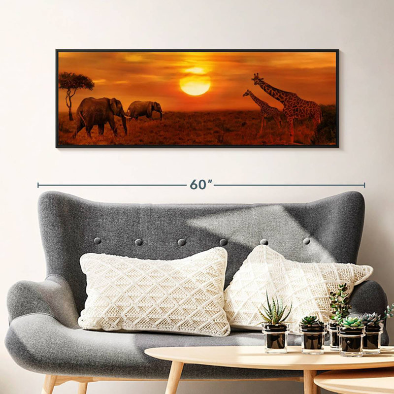 Safari africain au coucher du soleil à Whitmer, 46 po x 16 po, Cadre flottant noir