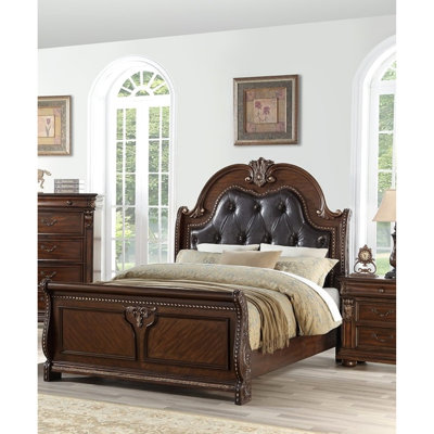 Lit de chambre à coucher traditionnel de très grand lit oriental avec finition brune, similicuir et bois, tête de lit rembourrée d'une hauteur de 70 po, d'une longueur de 80 po, d'une largeur de 76 po et d'une tête de lit en bois de 250 lb