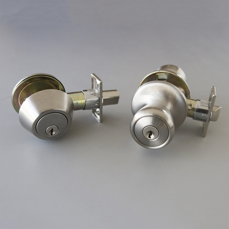 Complete Terrace Entry Knob Set with Deadbolt, Satin Nickel