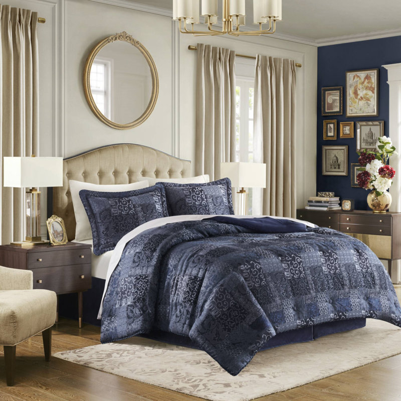 4 PCS Queen Comforter Set, Queen Comforter + 3 Additional Pieces