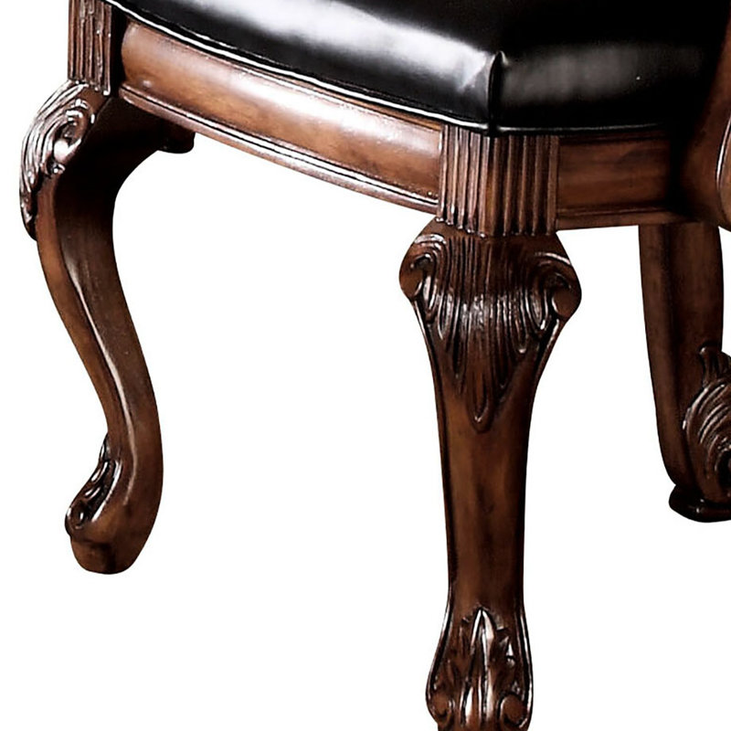 Élégante chaise de salle à manger, noire et brune, fauteuil ergonomique sophistiqué à dossier solide, silhouette gracieuse